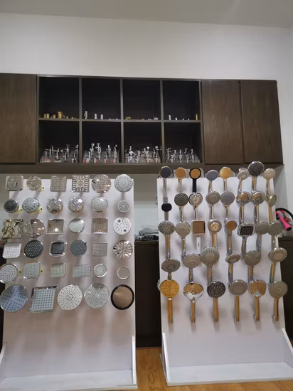 Novo tipo de conjunto de chuveiro com barra deslizante alta/chuveiro/cabeça de chuveiro
